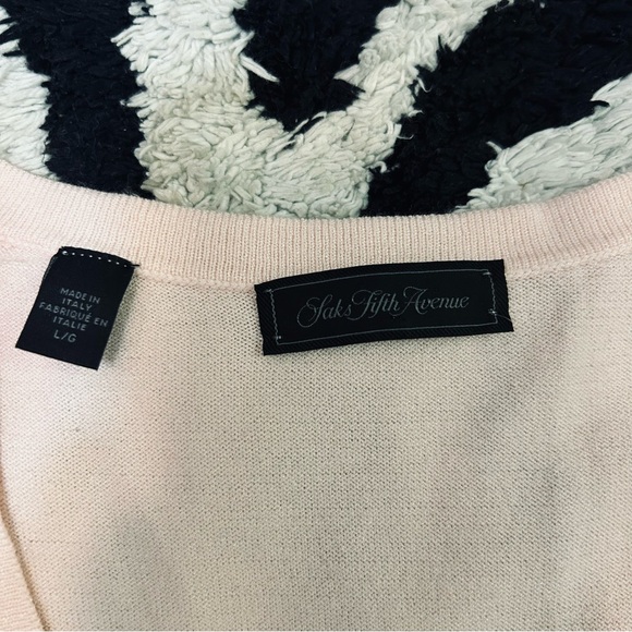 Saks Fifth Avenue Soft Girl Pink Cardigan Sweater Size Large Lots of Stretch - Picture 6 of 6